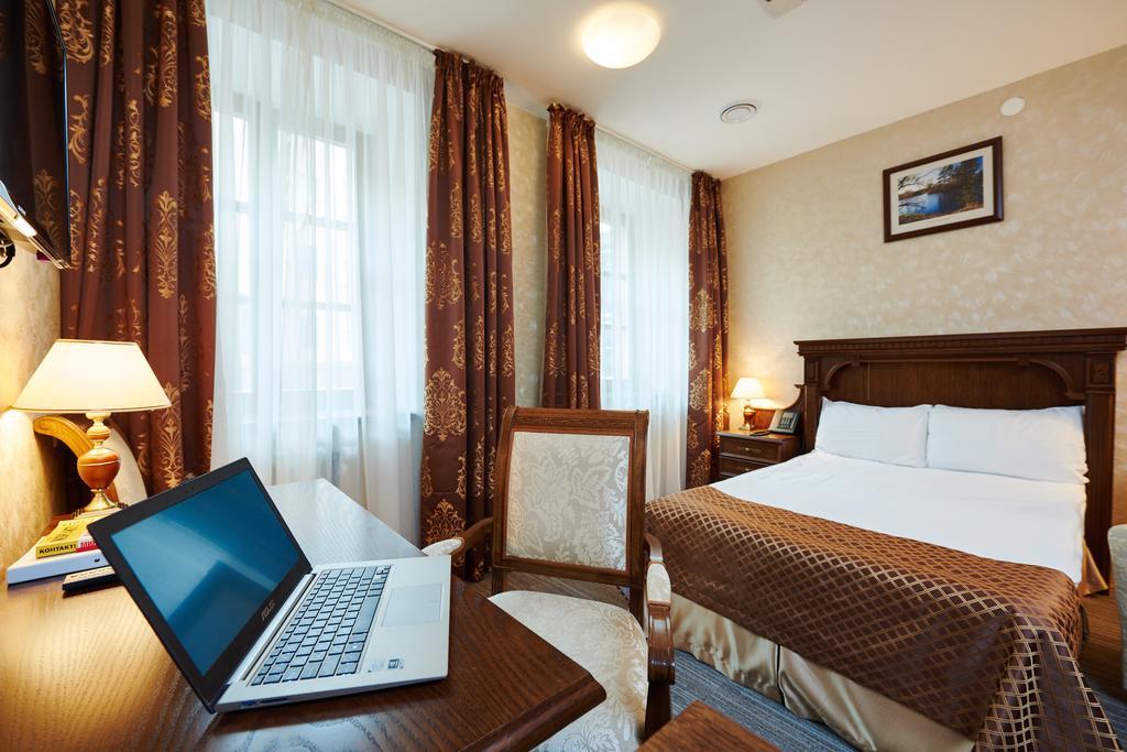 Victoria Hotel Na Zamkovoy มินสก์ ภายนอก รูปภาพ