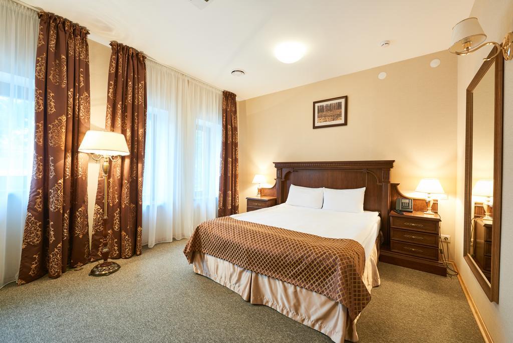 Victoria Hotel Na Zamkovoy มินสก์ ภายนอก รูปภาพ