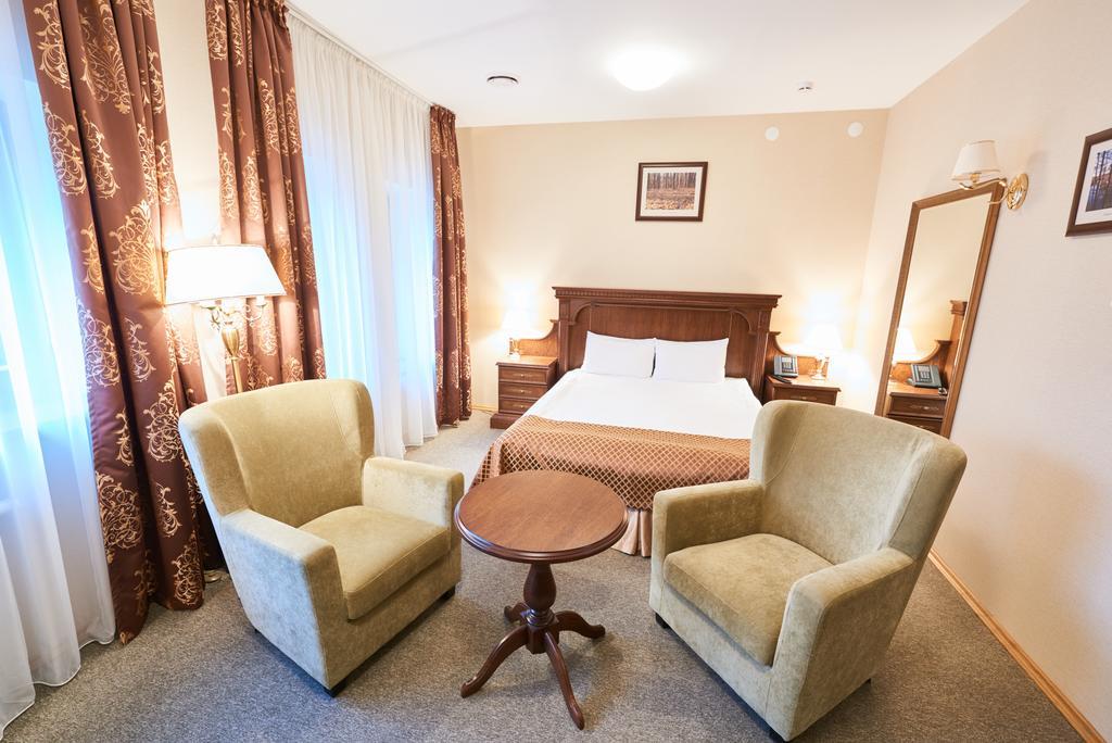 Victoria Hotel Na Zamkovoy มินสก์ ภายนอก รูปภาพ