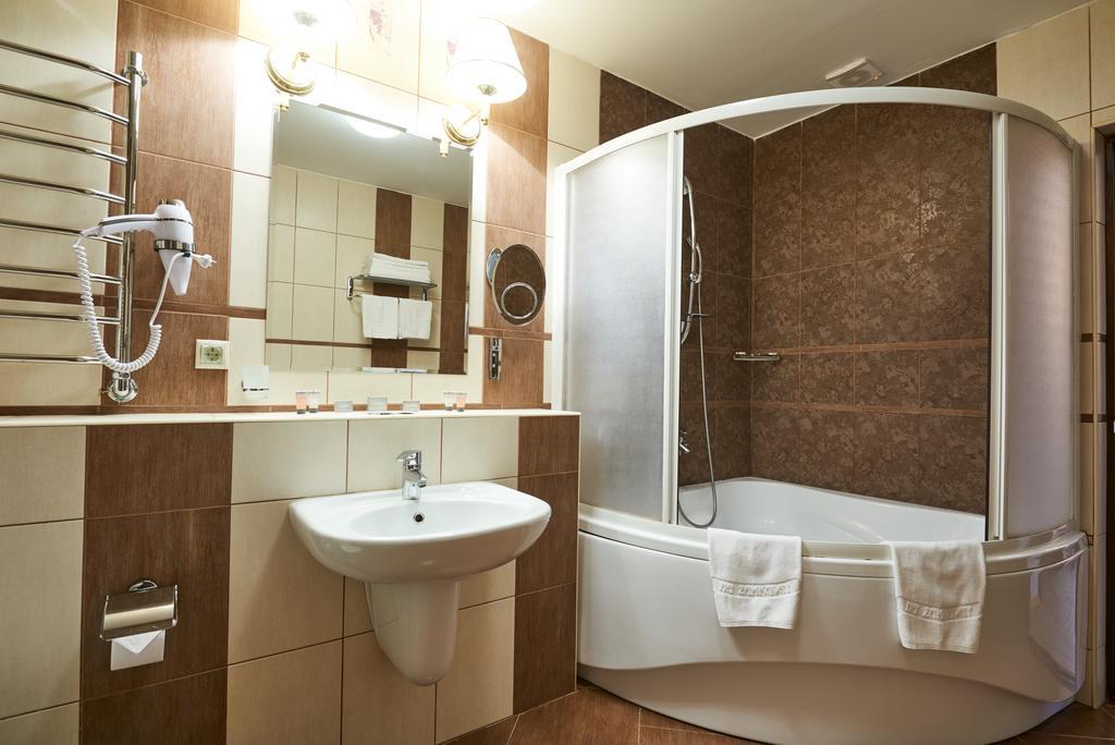 Victoria Hotel Na Zamkovoy มินสก์ ภายนอก รูปภาพ